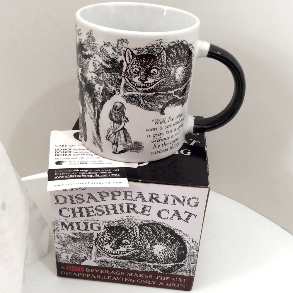 NIB The Disappearing Cheshire Cat Mug